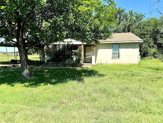 302 S Breustedt, Weinert, TX 76388
