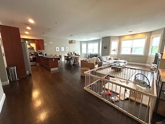 75-83 Boylston St Unit 3, Brookline, MA 02445