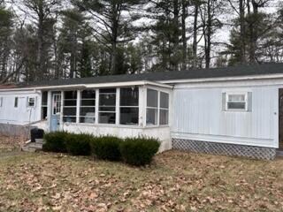 11 Locust Ln, Damariscotta, ME 04543