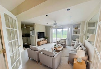 61 W Tiana Rd Unit 3, Hampton Bays, NY 11946