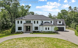 32575 Romsey Rd, Franklin, MI 48025