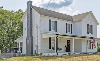 525 S Carter School Rd, Strawberry Plains, TN 37871