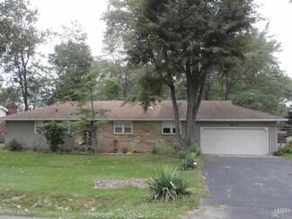 4831 Woodway Dr, Fort Wayne, IN 46835