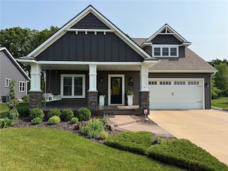 3426 Creek Ridge Dr, Eau Claire, WI 54703