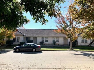 5411 W Country Ave Unit 4, Visalia, CA 93277