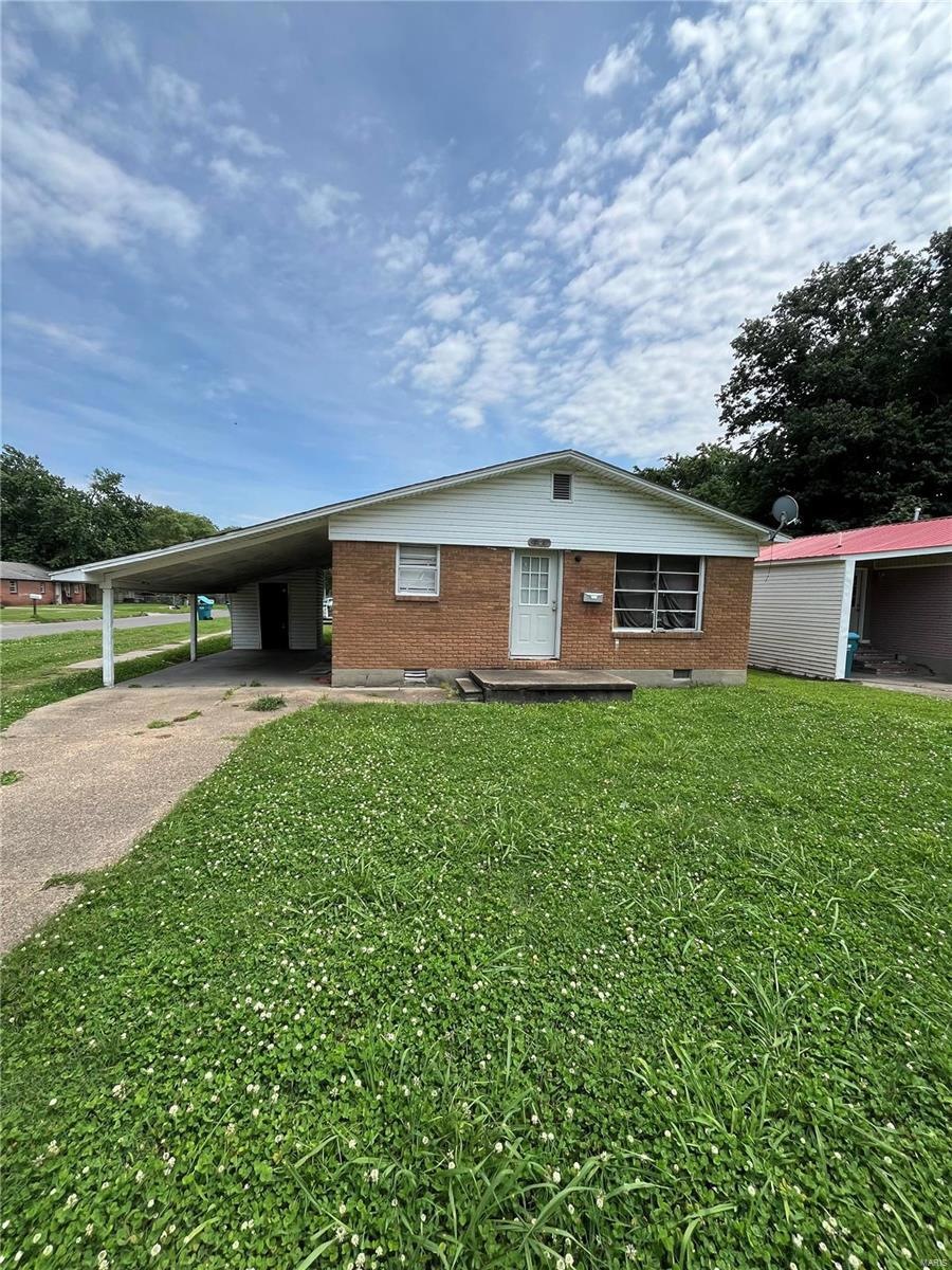 701 Eastwood Ave, Caruthersville, MO 63830 | Homes.com