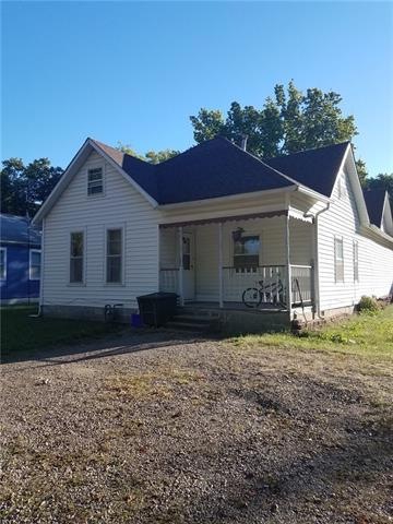 307 Walnut St, Wellsville, KS 66092 | MLS# HMS2341416 | Homes.com