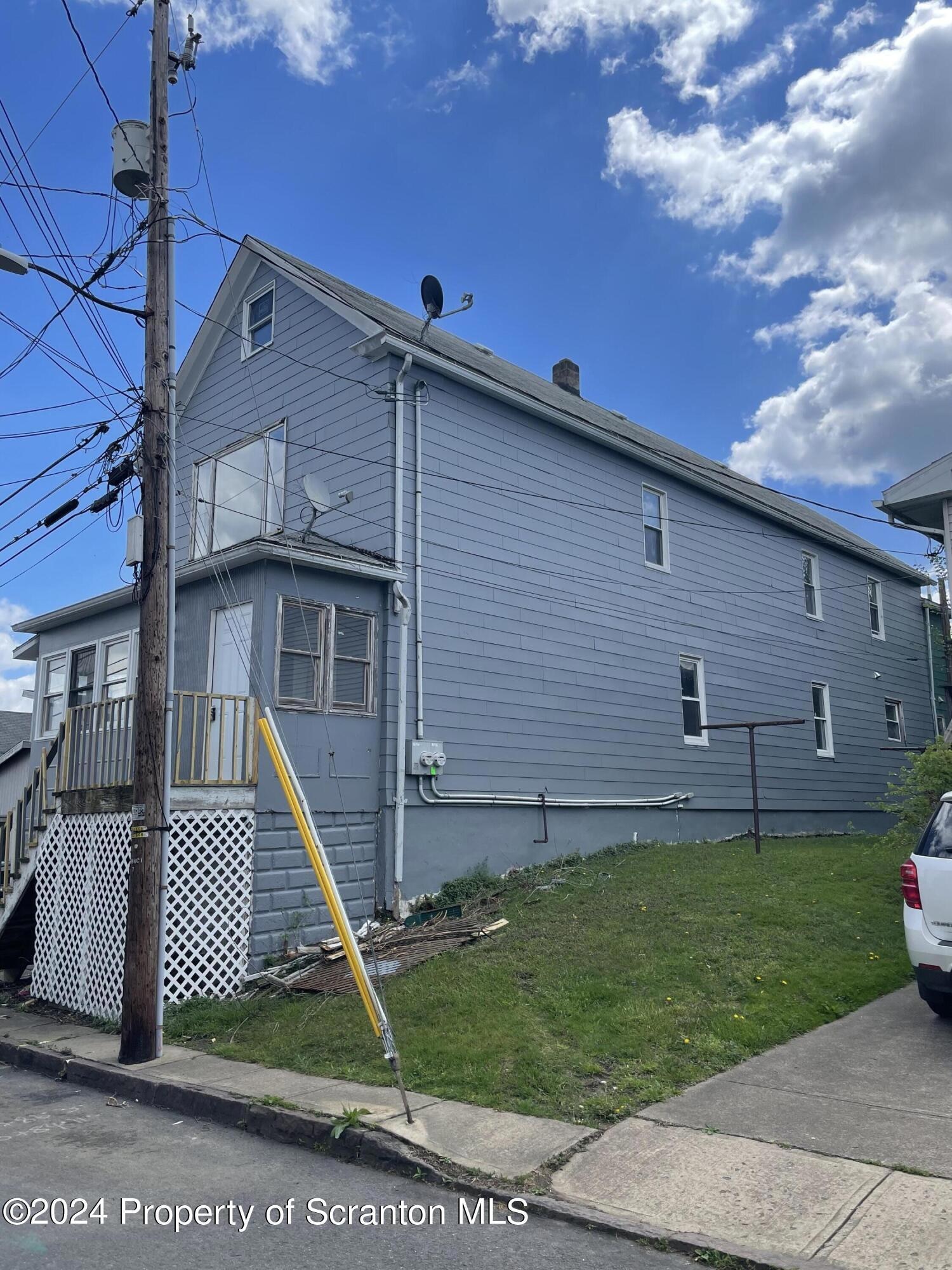 11 Hayes Ln, Wilkes Barre, PA 18702 | Homes.com