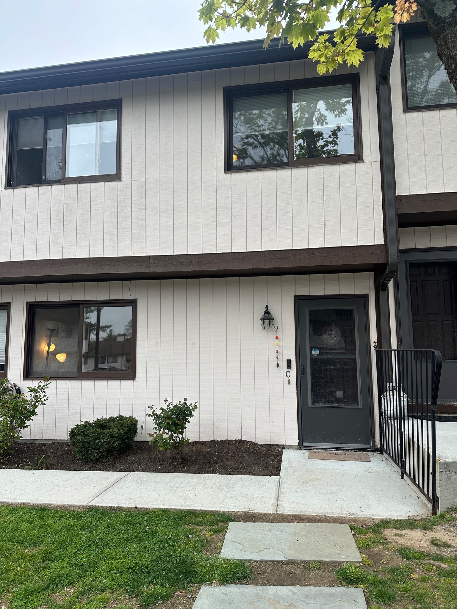 27 Crows Nest Ln Unit 8C, Danbury, CT 06810 MLS 24014677