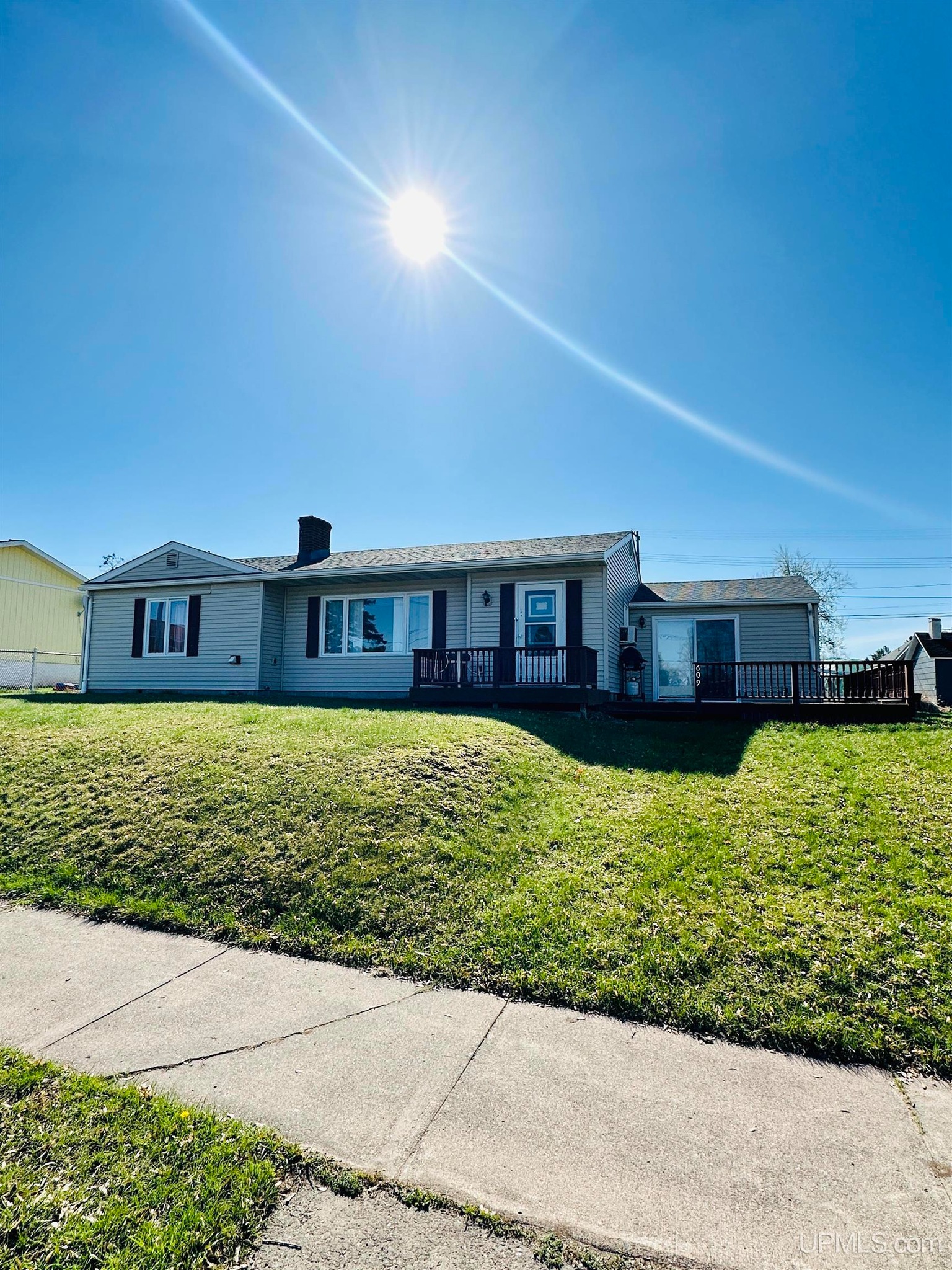 For Sale 609 N Main St, Lanse, MI 49946
