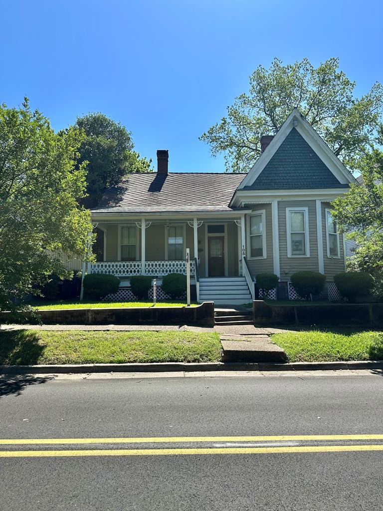 105 Arlington Ave, Natchez, MS 39120 | Homes.com