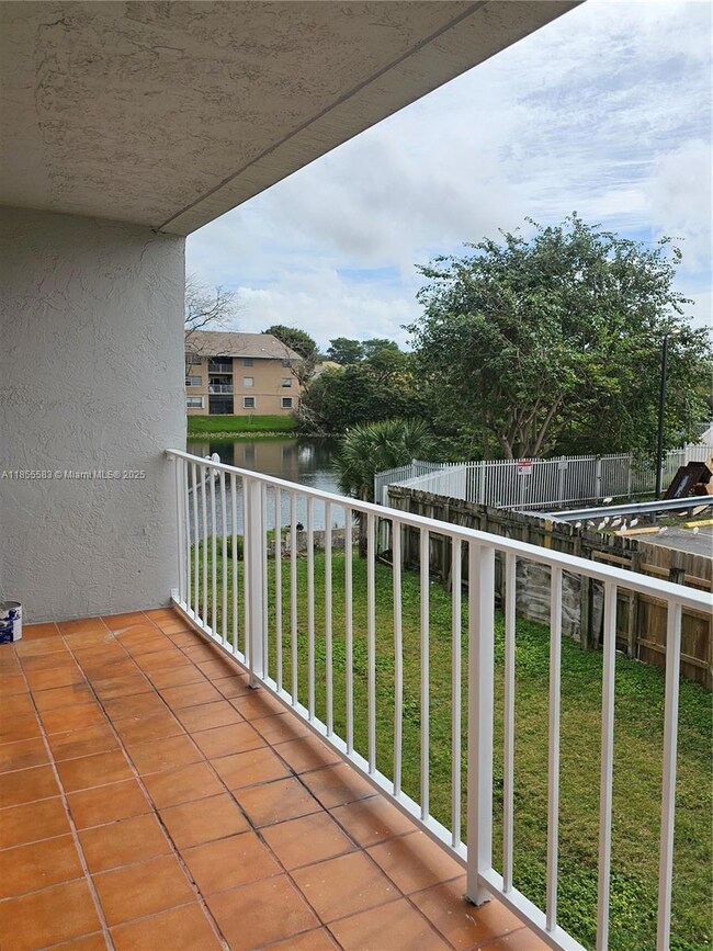 8475 SW 156th Ct unit 321, Miami, FL 33193 - photo 6