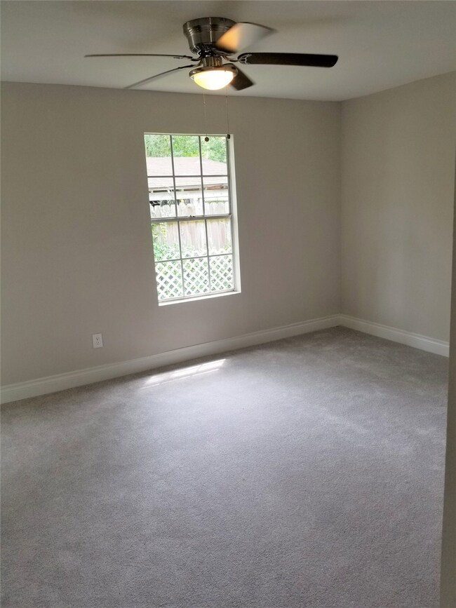 4914 Earline St, Houston, TX 77016 - photo 7