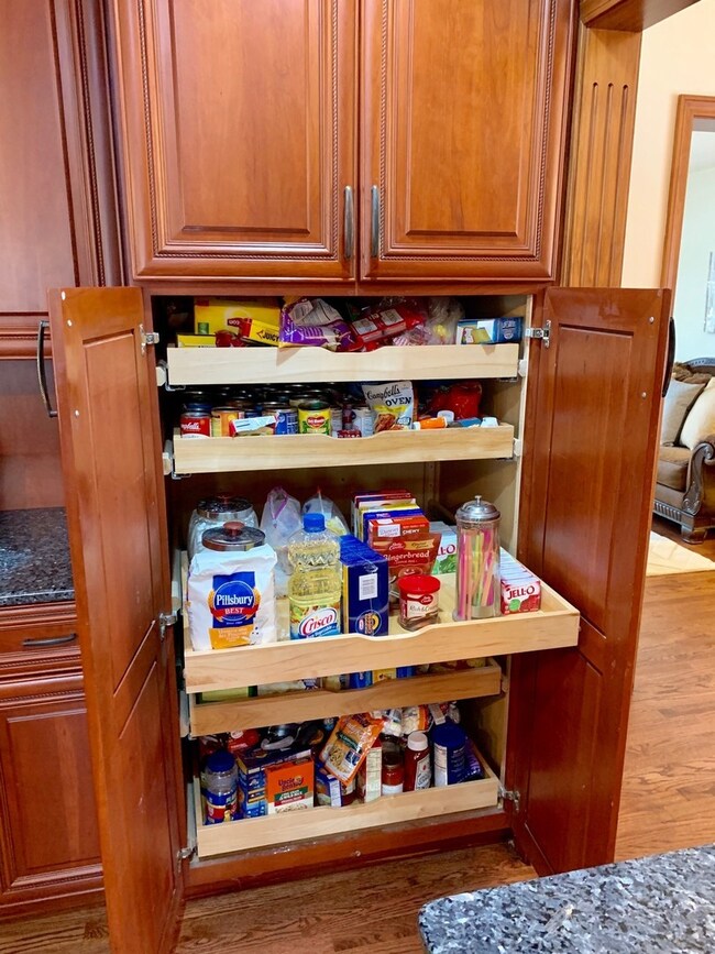 1921 Peach Tree Ln, Algonquin, IL 60102 - photo 4