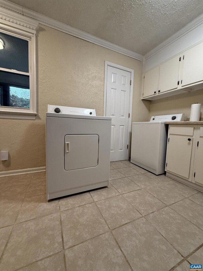 117 Doncaster Ln, Charlottesville, VA 22903 - photo 4