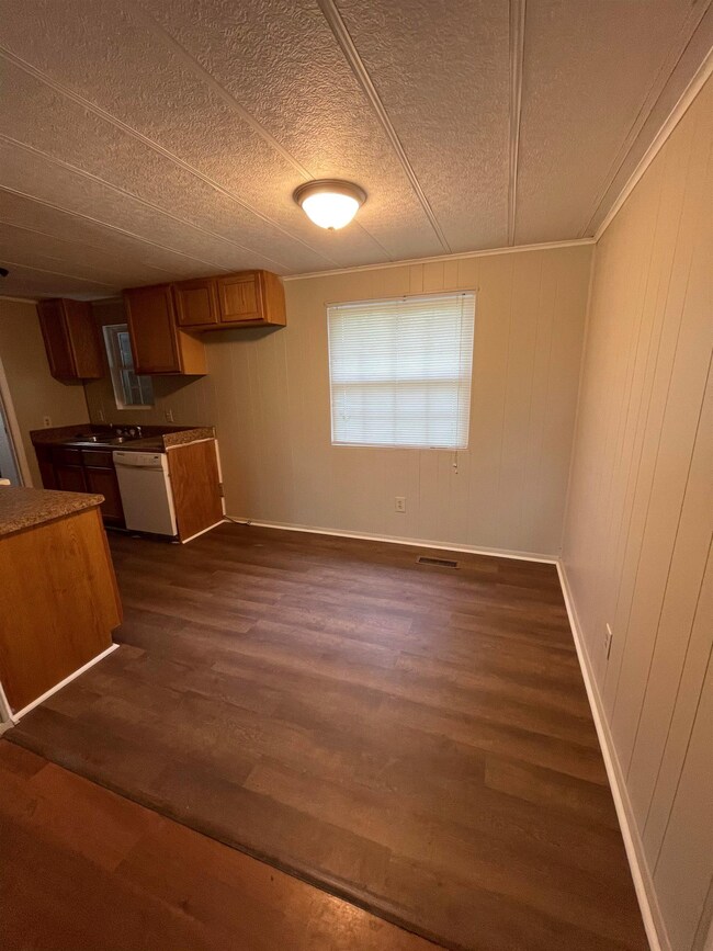 366 Mary Lou Dr, Byron, GA 31008 - photo 3