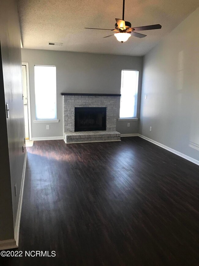 147 Brenda Dr, Jacksonville, NC 28546 - photo 3