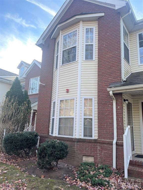 68 Forest Dr, Piscataway, NJ 08854 - photo 2