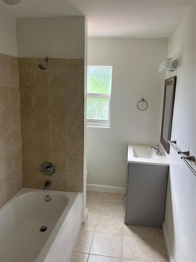 301 S Ocean Blvd unit 2, Pompano Beach, FL 33062 - photo 5