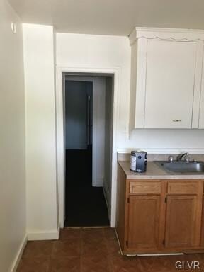 1248 W Walnut St unit 2 - 2nd floor, Allentown, PA 18102 - photo 4