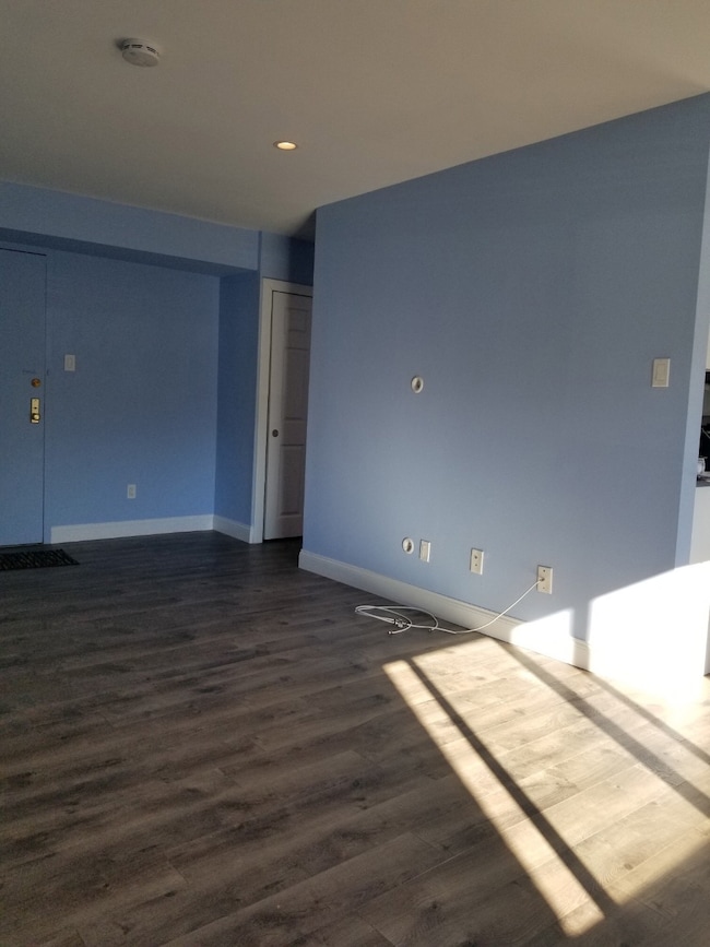 1300 Rockland Ave unit 2C, Staten Island, NY 10314 - photo 6