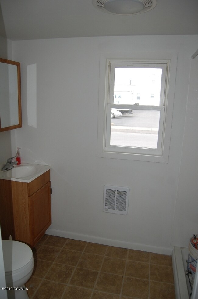 600 Washington St, Berwick, PA 18603 - photo 6