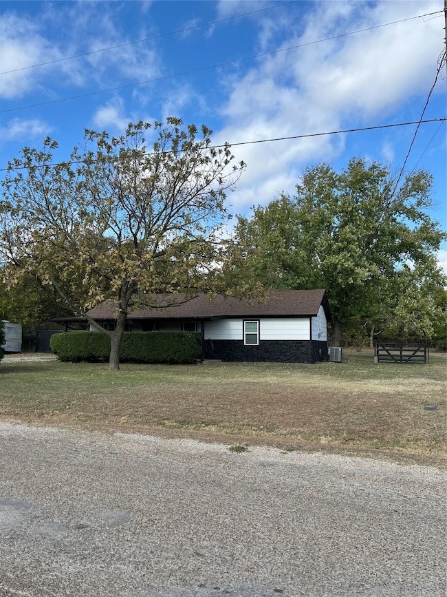 8209 Happy Trail, Alvarado, TX 76009 - photo 2