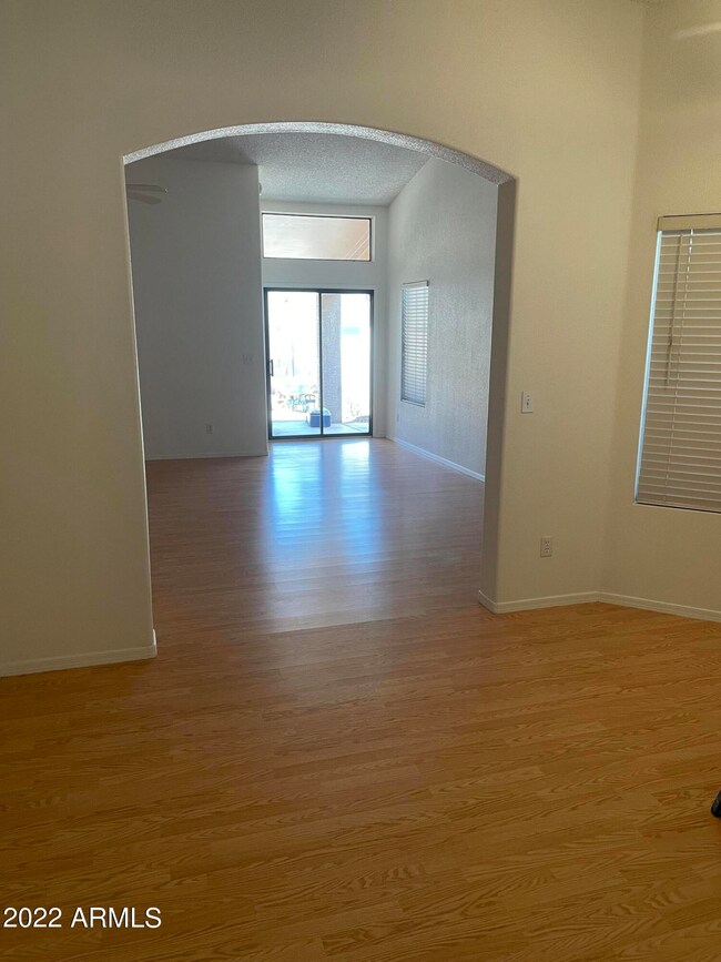 741 E Rosemonte Dr, Phoenix, AZ 85024 - photo 4