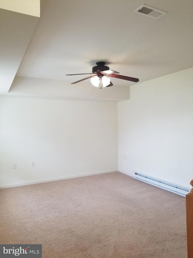 308 E 5th Ave, Ranson, WV 25438 - photo 3