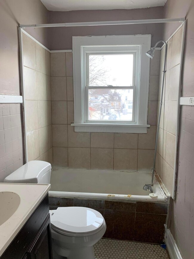 30 N Eureka Ave, Columbus, OH 43204 - photo 6