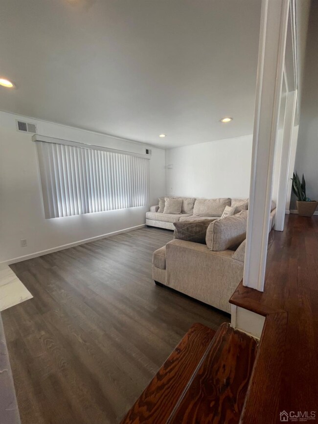 118 Michael St, Iselin, NJ 08830 - photo 4