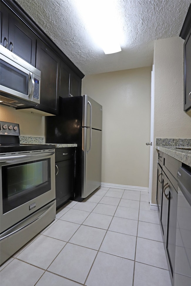 2125 Augusta Dr unit 10, Houston, TX 77057 - photo 3