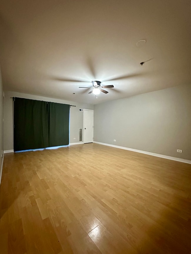 Kirchoff Meadows unit 106, Rolling Meadows, IL 60008 - photo 5