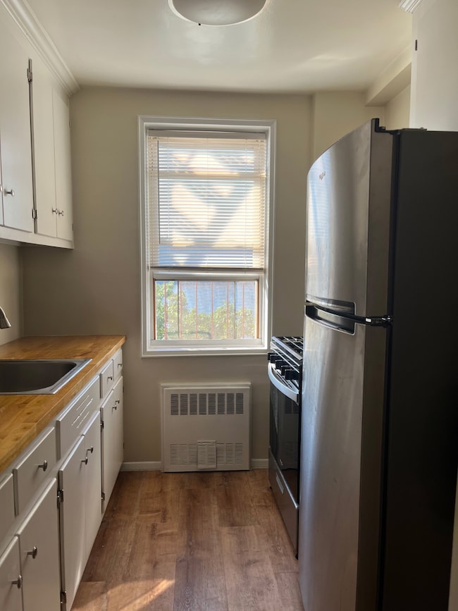 Hudson Court unit 6D, Yonkers, NY 10701 - photo 3