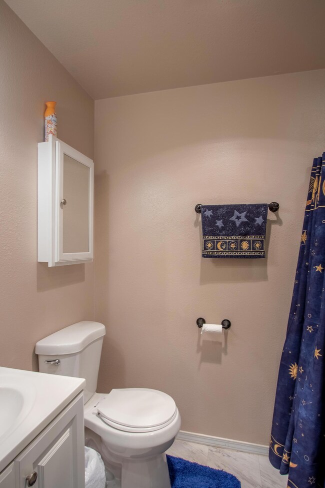 3042 SW Quartz Ave, Redmond, OR 97756 - photo 7