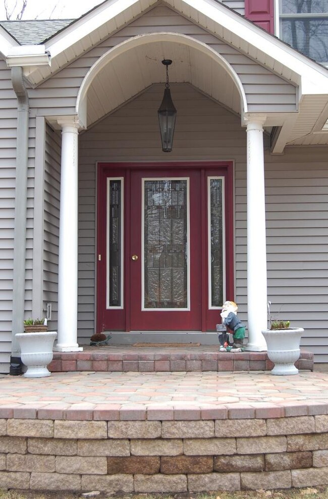 806 Overlook Ct, Hawley, PA 18428 - photo 4