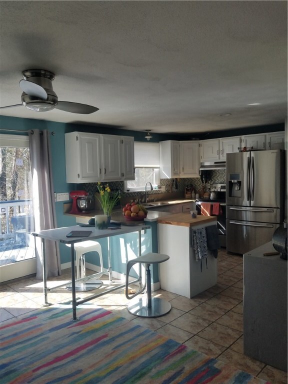 19 Robin Hollow Ln, Westerly, RI 02891 - photo 2