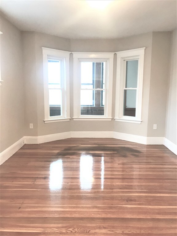 33 Glendale Ave unit 2, Everett, MA 02149 - photo 4