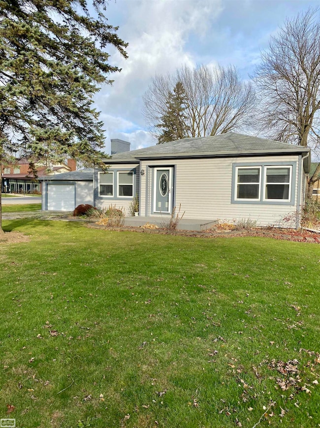 203 E Kempf Ct, Capac, MI 48014 - photo 2