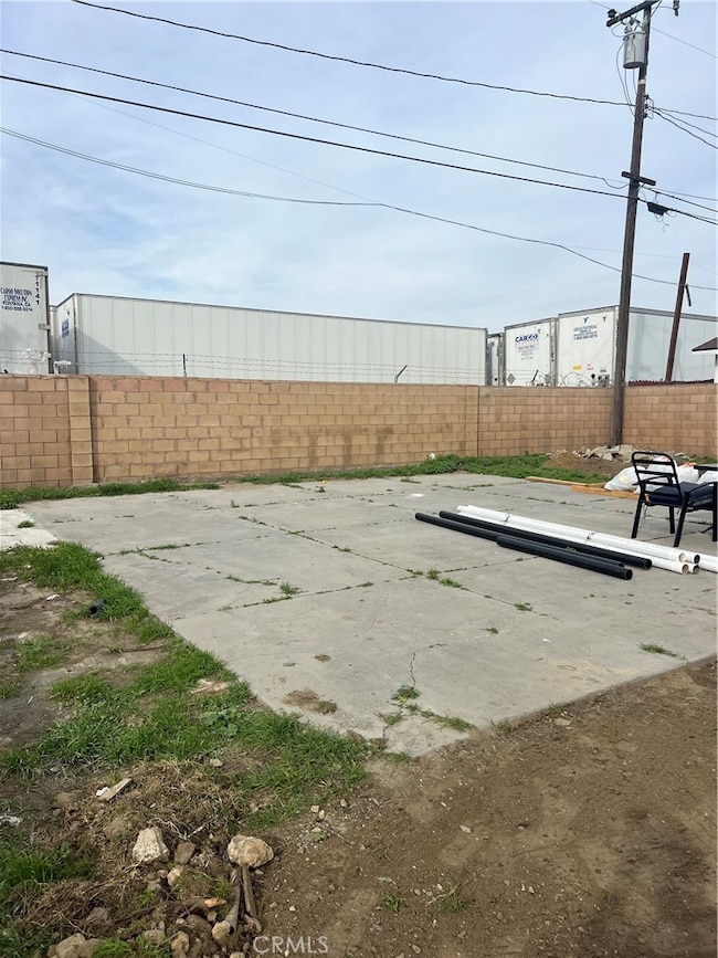 14770 El Molino St, Fontana, CA 92335 - photo 2