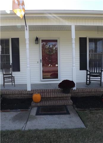 303 Southview Dr, Shelbyville, TN 37160 - photo 2