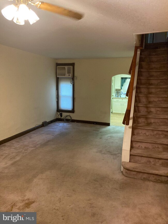 2818 Lefevre St, Philadelphia, PA 19137 - photo 2