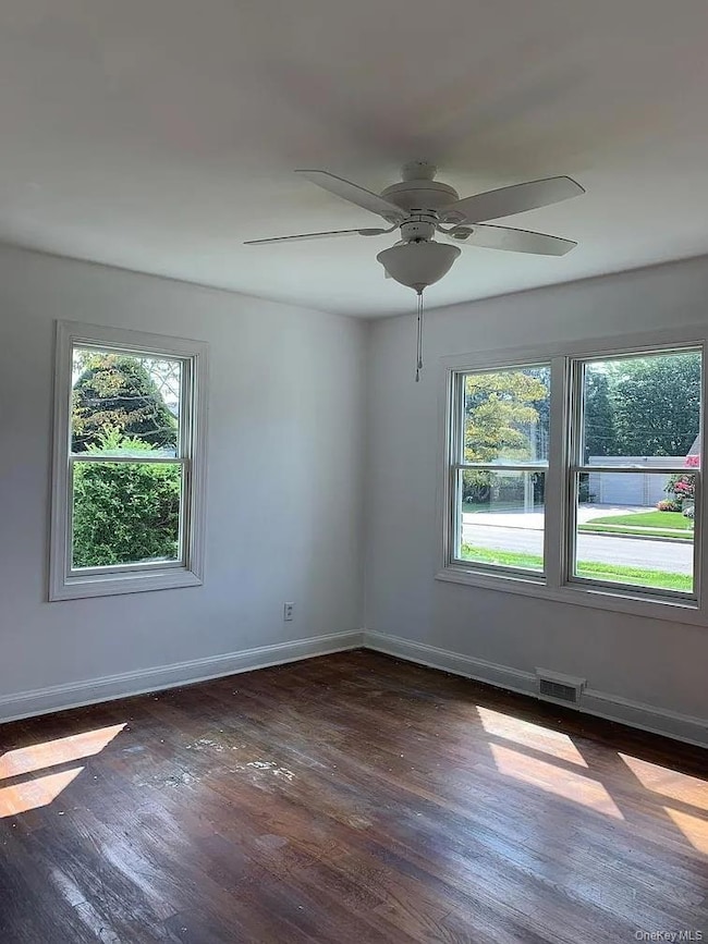 120 Fairfield Ave, Mineola, NY 11501 - photo 5