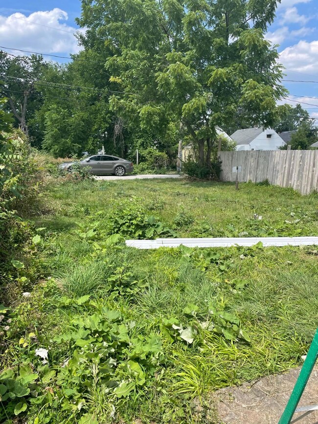 1532 E Blake Ave, Columbus, OH 43211 - photo 7
