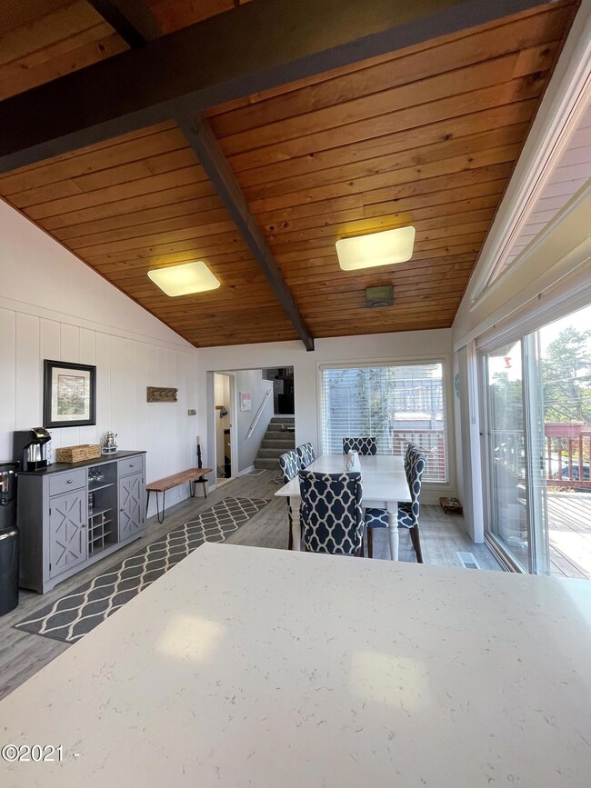 2640 SW Dune Ave, Lincoln City, OR 97367 - photo 6