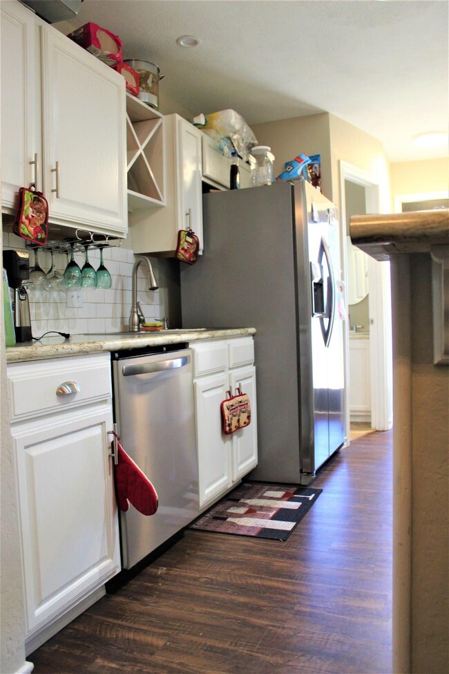 132 Presidio Place, Wake Village, TX 75501 - photo 5