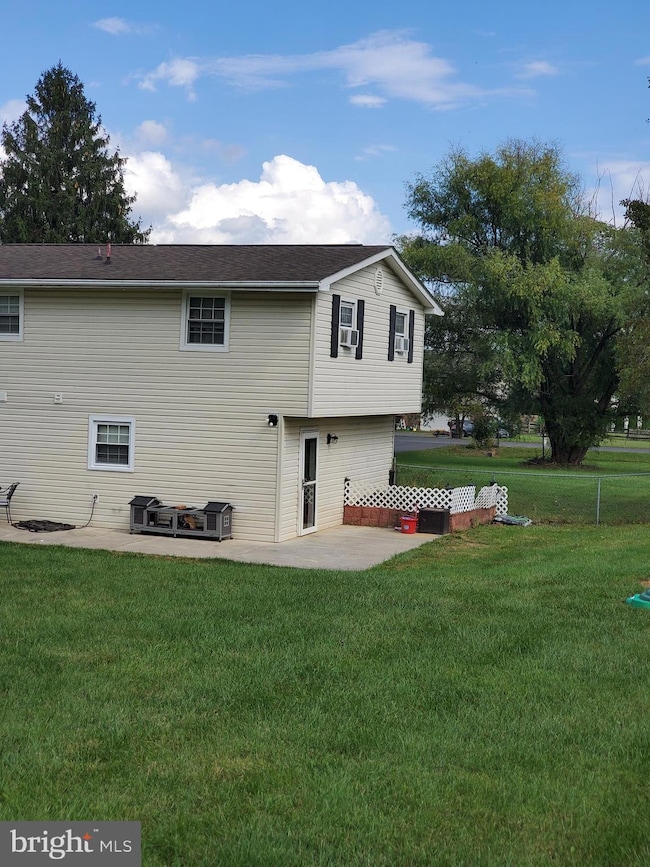 371 Ruebuck Rd, Clear Brook, VA 22624 - photo 6