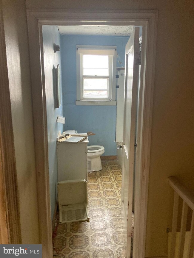 1065 Church St, Brooklyn, MD 21225 - photo 2