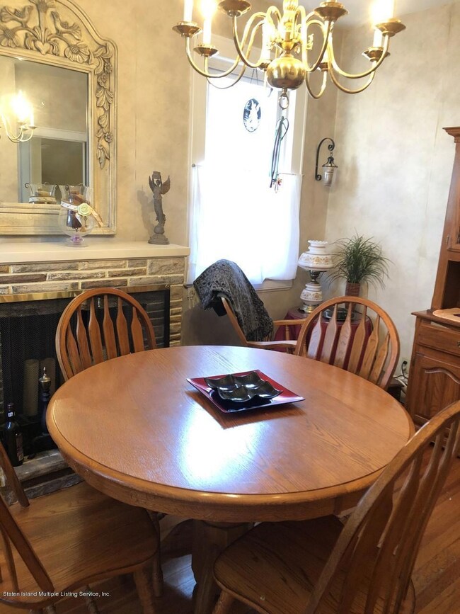 105 Manor Rd, Staten Island, NY 10310 - photo 7