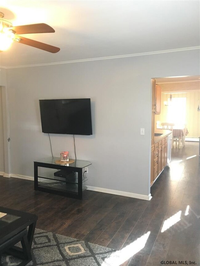 16 Miracle Ln, Albany, NY 12211 - photo 4